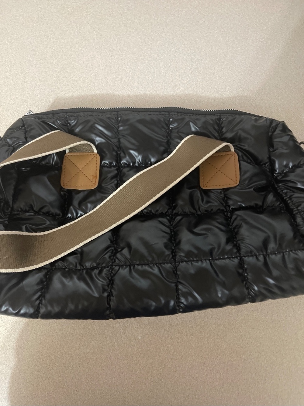 Universal Thread Black Quilted Puffer Tote Bag Large Lightweight Shoulder Bag
